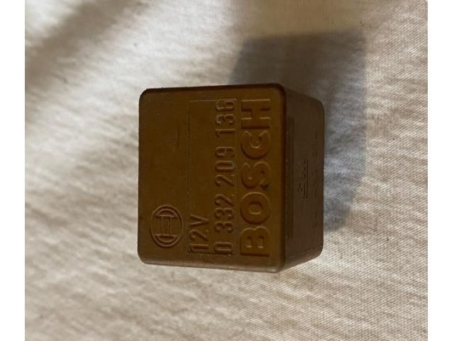 bontott OPEL OMEGA Relé