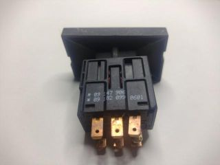 bontott OPEL OMEGA Vészvillogó Kapcsoló