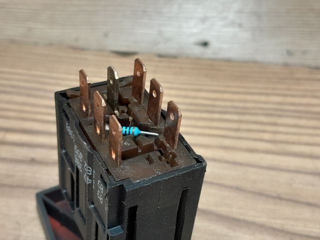 bontott OPEL OMEGA Vészvillogó Kapcsoló