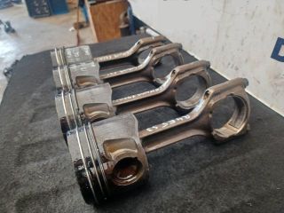 bontott OPEL SIGNUM Dugattyú