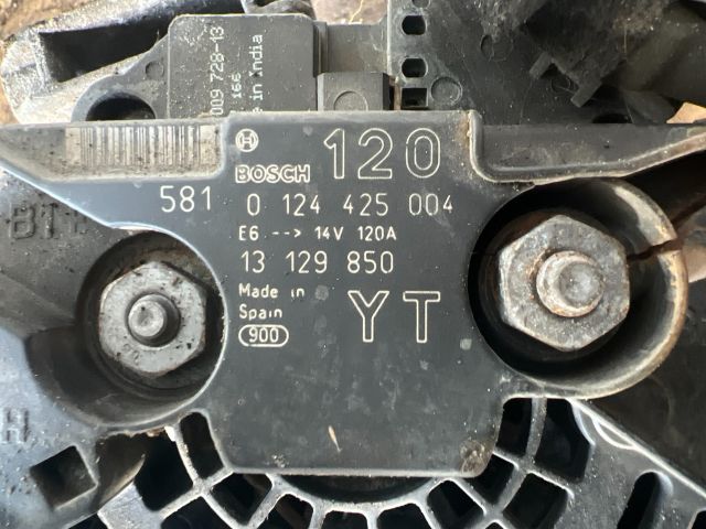 bontott OPEL SIGNUM Generátor