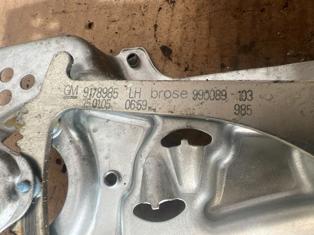 bontott OPEL SIGNUM Bal első Ablakemelő Szerkezet (Elektromos)