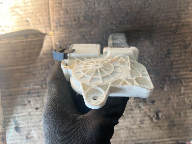 bontott OPEL SIGNUM Bal hátsó Ablakemelő Motor