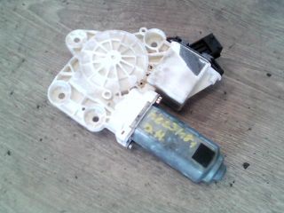 bontott OPEL SIGNUM Bal hátsó Ablakemelő Motor