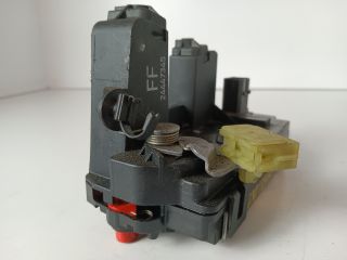 bontott OPEL SIGNUM Bal hátsó Ajtózár