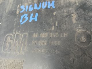 bontott OPEL SIGNUM Bal hátsó Hátsó Dobbetét (Kerékjárati, Műanyag)