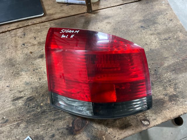 bontott OPEL SIGNUM Bal Hátsó Lámpa