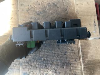 bontott OPEL SIGNUM Biztosítéktábla Csomagtér