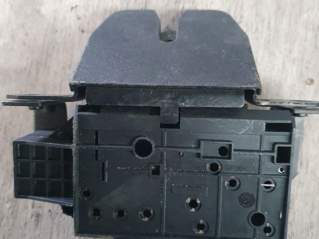 bontott OPEL SIGNUM Csomagtérajtó Zárszerkezet