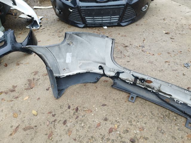 bontott OPEL SIGNUM Hátsó Lökhárító (Részeivel)