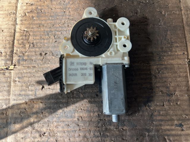 bontott OPEL SIGNUM Jobb első Ablakemelő Motor