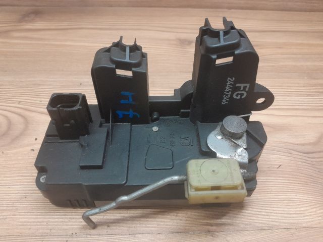 bontott OPEL SIGNUM Jobb hátsó Ajtózár