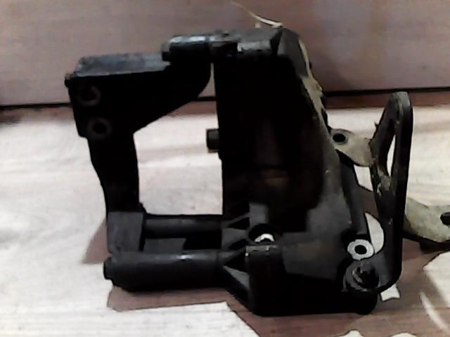 bontott OPEL TIGRA Klíma Szervó Szivattyú Bak