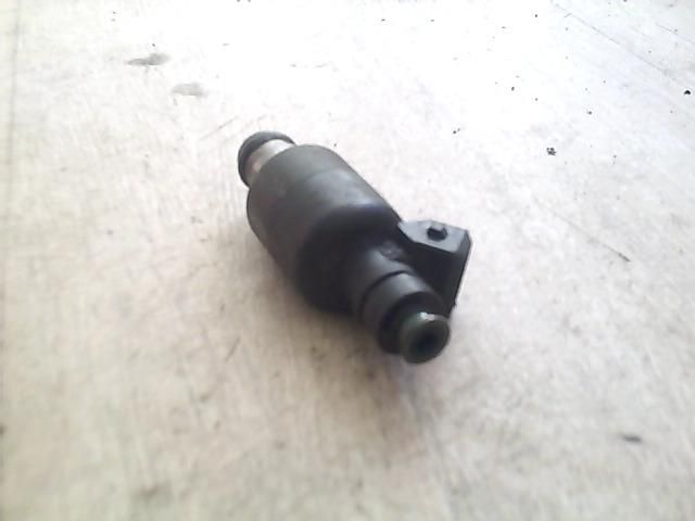 bontott OPEL TIGRA Porlasztó (1 db)