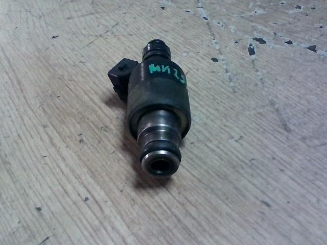 bontott OPEL TIGRA Porlasztó (1 db)