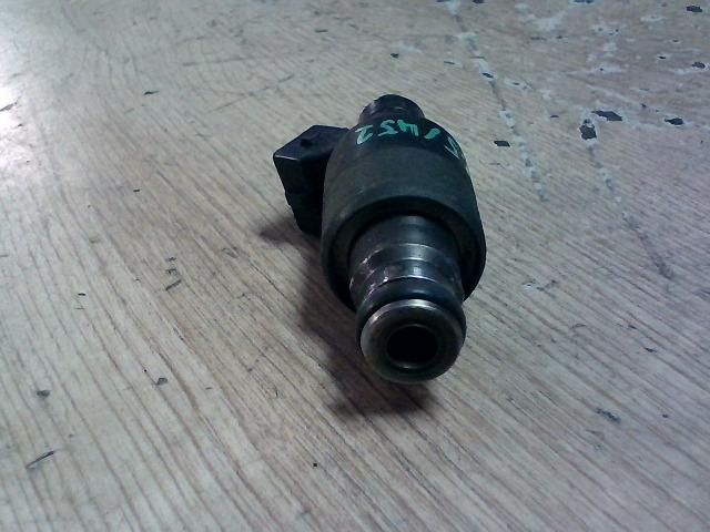 bontott OPEL TIGRA Porlasztó (1 db)