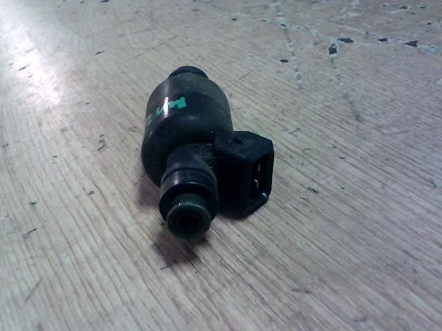 bontott OPEL TIGRA Porlasztó (1 db)