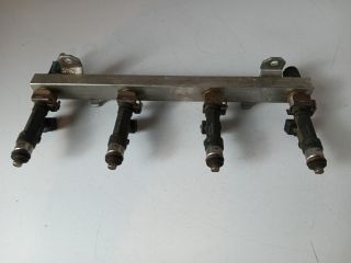 bontott OPEL TIGRA Porlasztó Sor / Híd