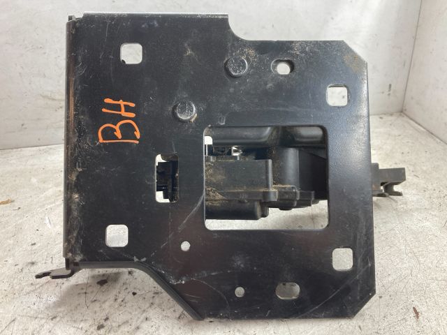 bontott OPEL TIGRA Bal Csomagtérajtó Zárszerkezet