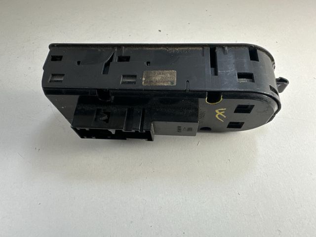 bontott OPEL TIGRA Bal első Ablakemelő Kapcsoló
