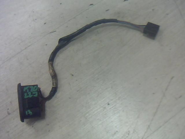 bontott OPEL TIGRA Bal első Ablakemelő Kapcsoló