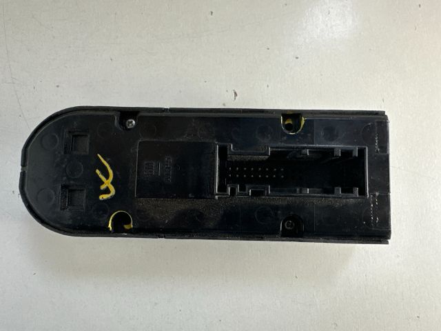 bontott OPEL TIGRA Bal első Ablakemelő Kapcsoló