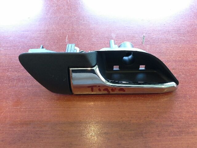 bontott OPEL TIGRA Bal első Belső Kilincs