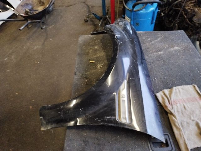 bontott OPEL TIGRA Bal első Sárvédő