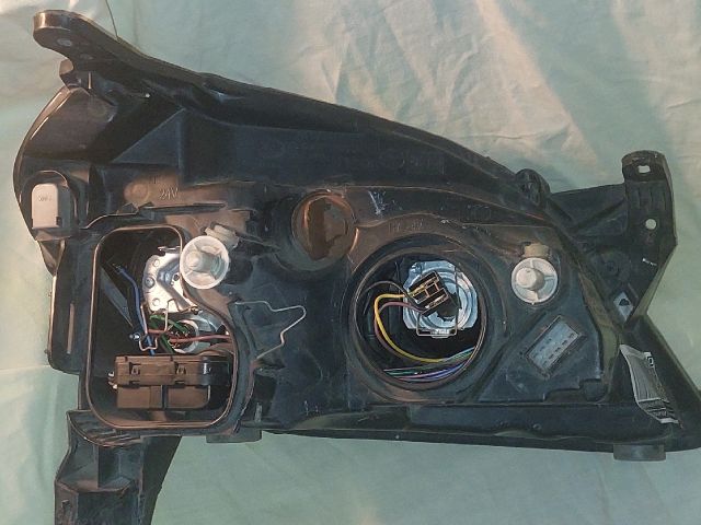 bontott OPEL TIGRA Bal Fényszóró