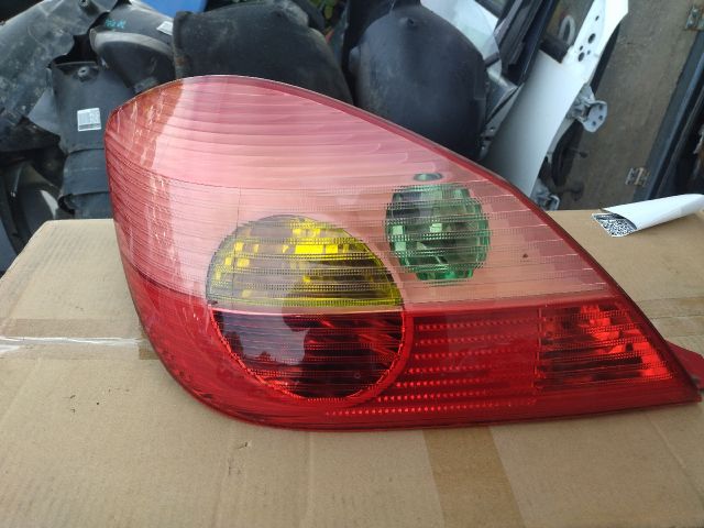 bontott OPEL TIGRA Bal Hátsó Lámpa