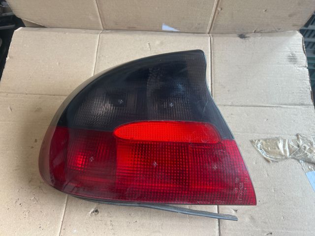 bontott OPEL TIGRA Bal Hátsó Lámpa