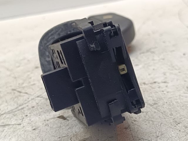 bontott OPEL TIGRA Bal Kormánykapcsoló Irányjelző