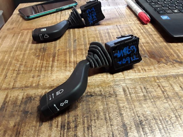 bontott OPEL TIGRA Bal Kormánykapcsoló Irányjelző