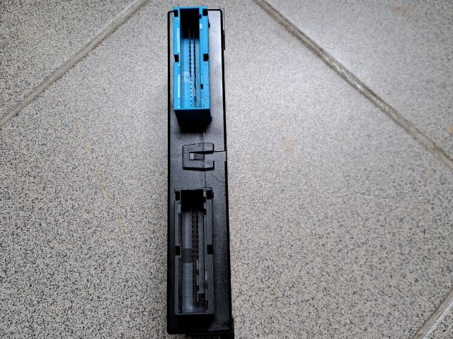 bontott OPEL TIGRA Cabrio Tetővezérlő