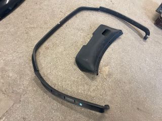 bontott OPEL TIGRA Csomagtérajtó Burkolat (Részeivel)