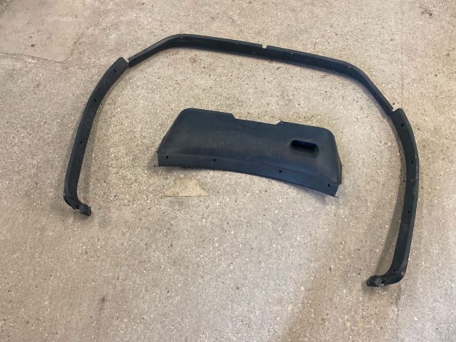 bontott OPEL TIGRA Csomagtérajtó Burkolat (Részeivel)