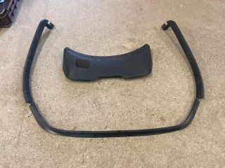 bontott OPEL TIGRA Csomagtérajtó Burkolat (Részeivel)