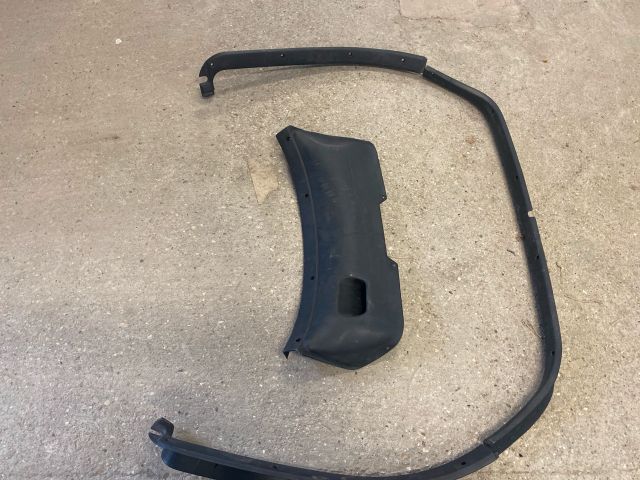 bontott OPEL TIGRA Csomagtérajtó Burkolat (Részeivel)