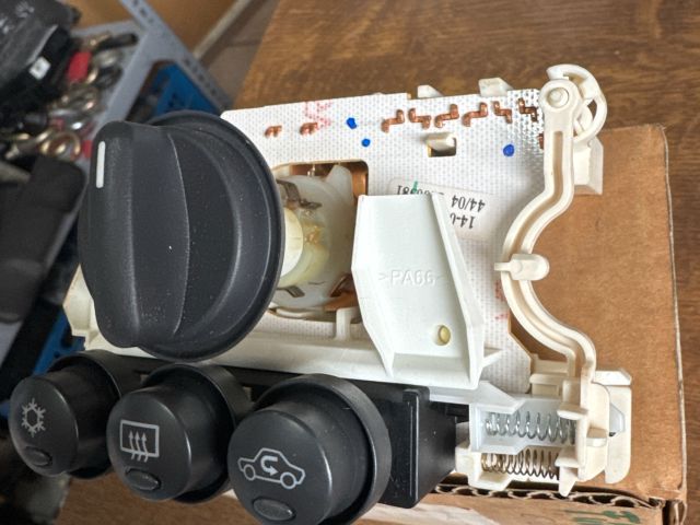 bontott OPEL TIGRA Fűtéskapcsoló (manuális klímás)