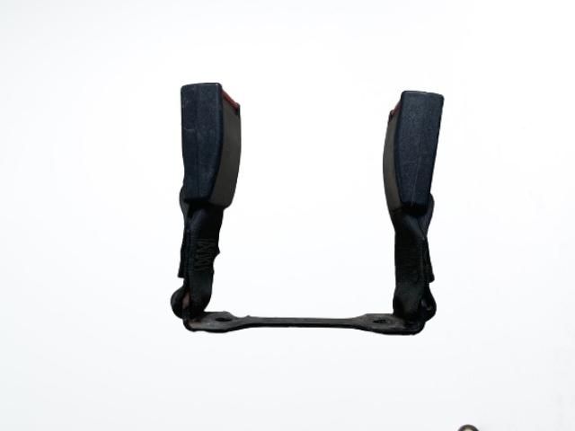 bontott OPEL TIGRA Hátsó középső Biztonsági Öv Csat