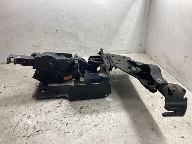 bontott OPEL TIGRA Jobb Csomagtérajtó Zárszerkezet