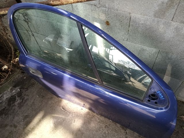 bontott OPEL TIGRA Jobb első Ajtó (Részeivel)