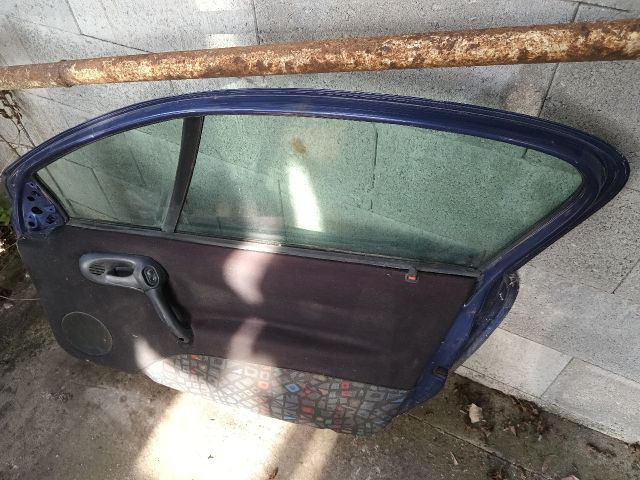 bontott OPEL TIGRA Jobb első Ajtó (Részeivel)