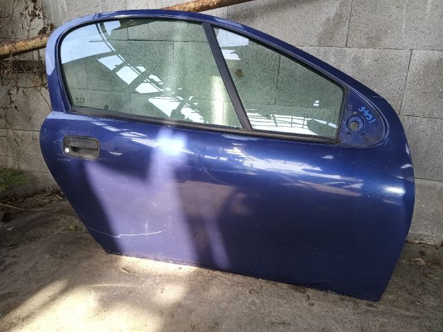 bontott OPEL TIGRA Jobb első Ajtó (Részeivel)
