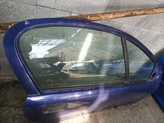 bontott OPEL TIGRA Jobb első Ajtó (Részeivel)