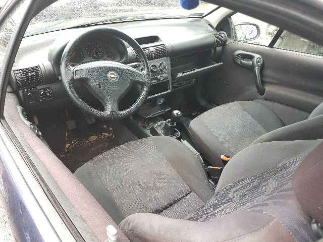 bontott OPEL TIGRA Jobb első Ajtó (Üres lemez)