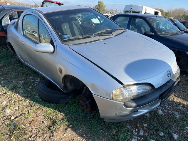 bontott OPEL TIGRA Jobb első Ajtó (Üres lemez)