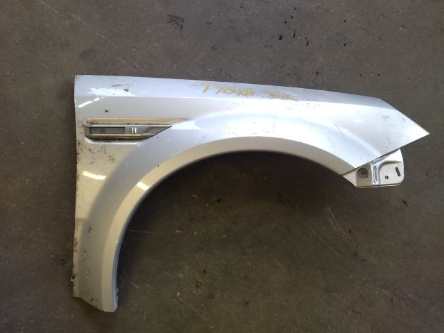 bontott OPEL TIGRA Jobb első Sárvédő