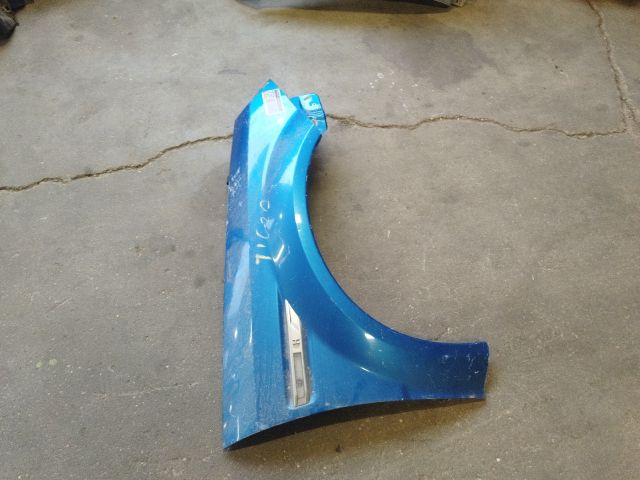 bontott OPEL TIGRA Jobb első Sárvédő