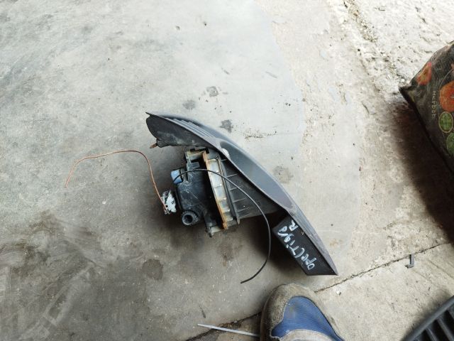 bontott OPEL TIGRA Jobb Ködfényszóró